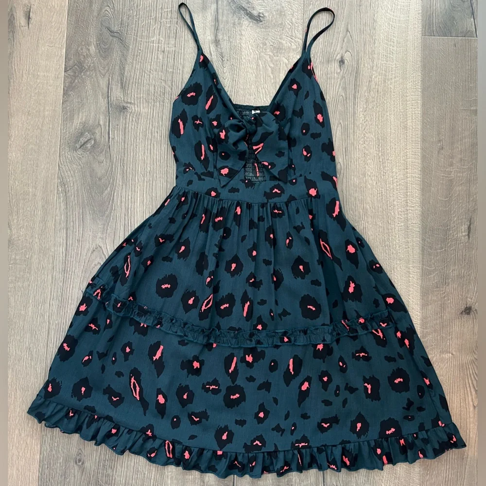 Ecowish leopard tie front dress - small - Picture 2 of 9